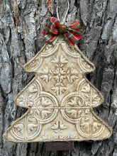 Load image into Gallery viewer, Wooden Tree
