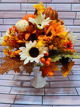 Load image into Gallery viewer, Center Piece
