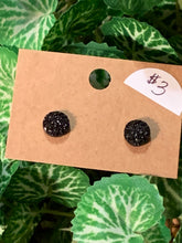 Load image into Gallery viewer, Druzy Style Earring
